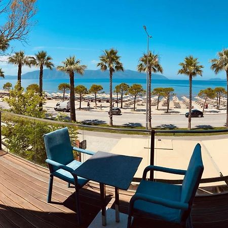 MonteCarlo Lungomare Vlorë Esterno foto